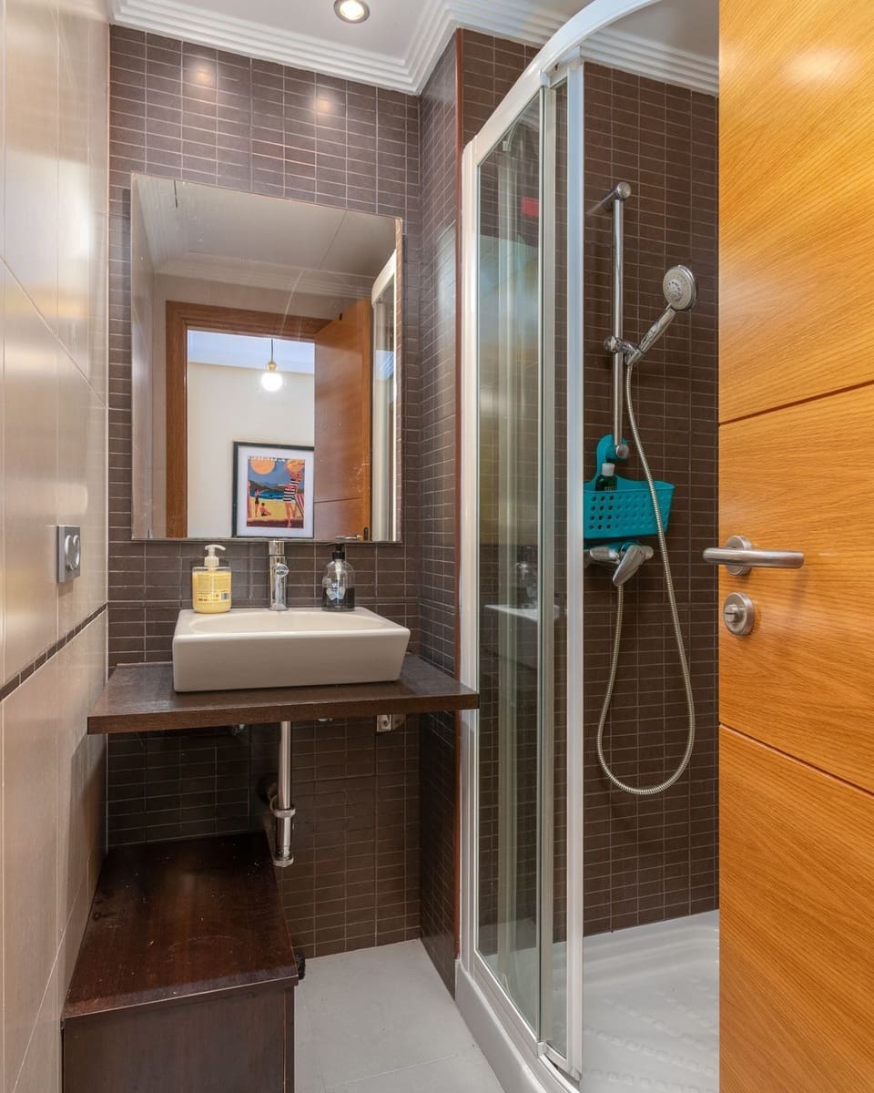 2 bedroom Apartment for sale in La Duquesa / Puerto de la Duquesa with pool garage - € 280,000 (Ref: 9805612)