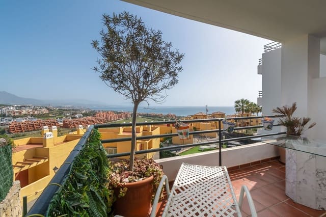 2 bedroom Apartment for sale in La Duquesa / Puerto de la Duquesa, Manilva with pool garage - € 280,000 (Ref: 9805612)