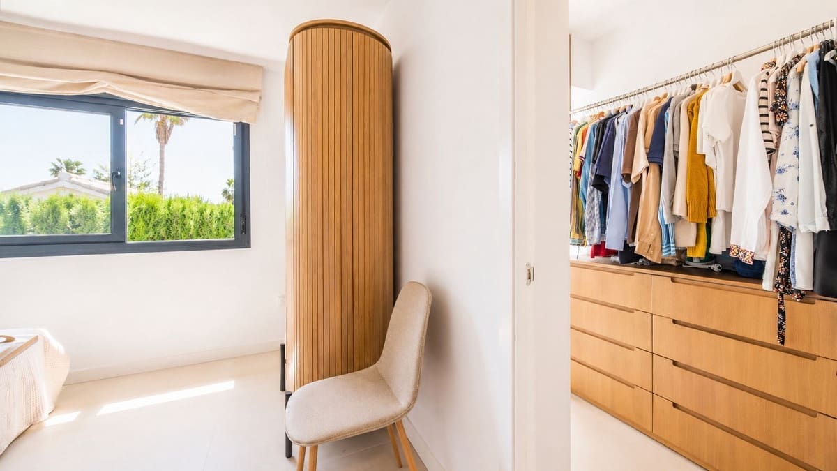 4 makuuhuone Huvila myytävänä paikassa Benalmadena mukana uima-altaan 
autotalli - 1 450 000 € (Ref: 9805613)