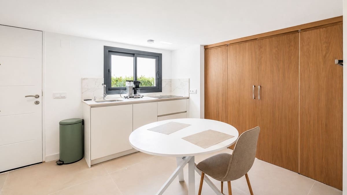 4 makuuhuone Huvila myytävänä paikassa Benalmadena mukana uima-altaan 
autotalli - 1 450 000 € (Ref: 9805613)