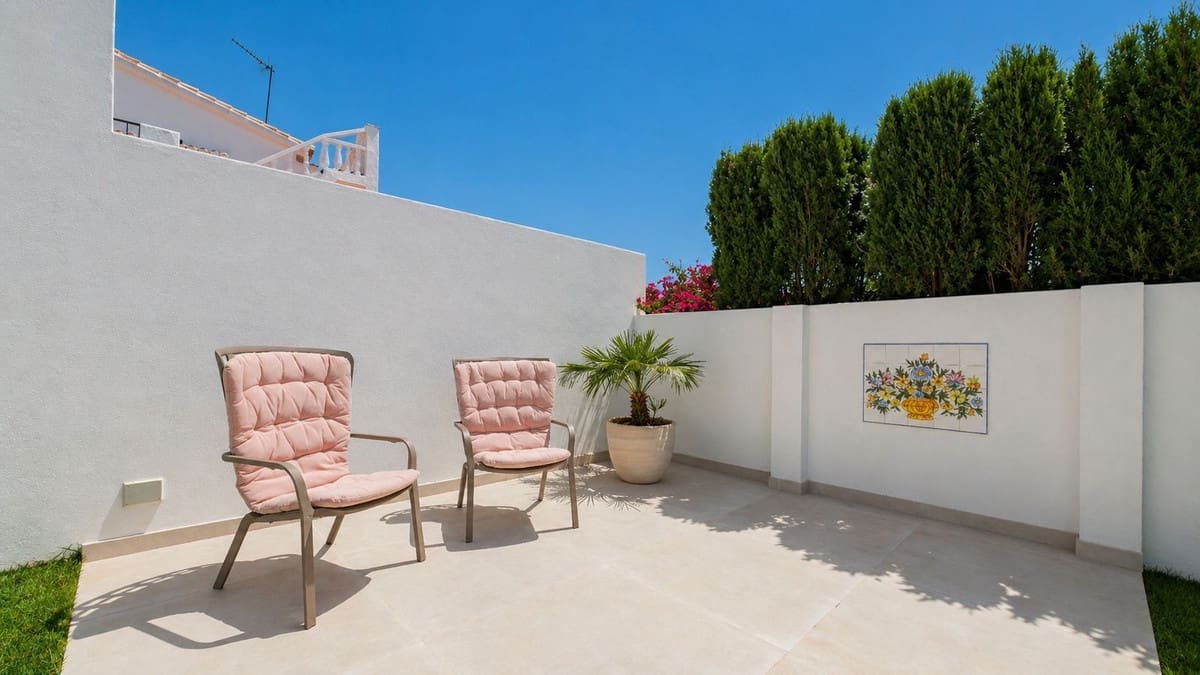 4 makuuhuone Huvila myytävänä paikassa Benalmadena mukana uima-altaan 
autotalli - 1 450 000 € (Ref: 9805613)