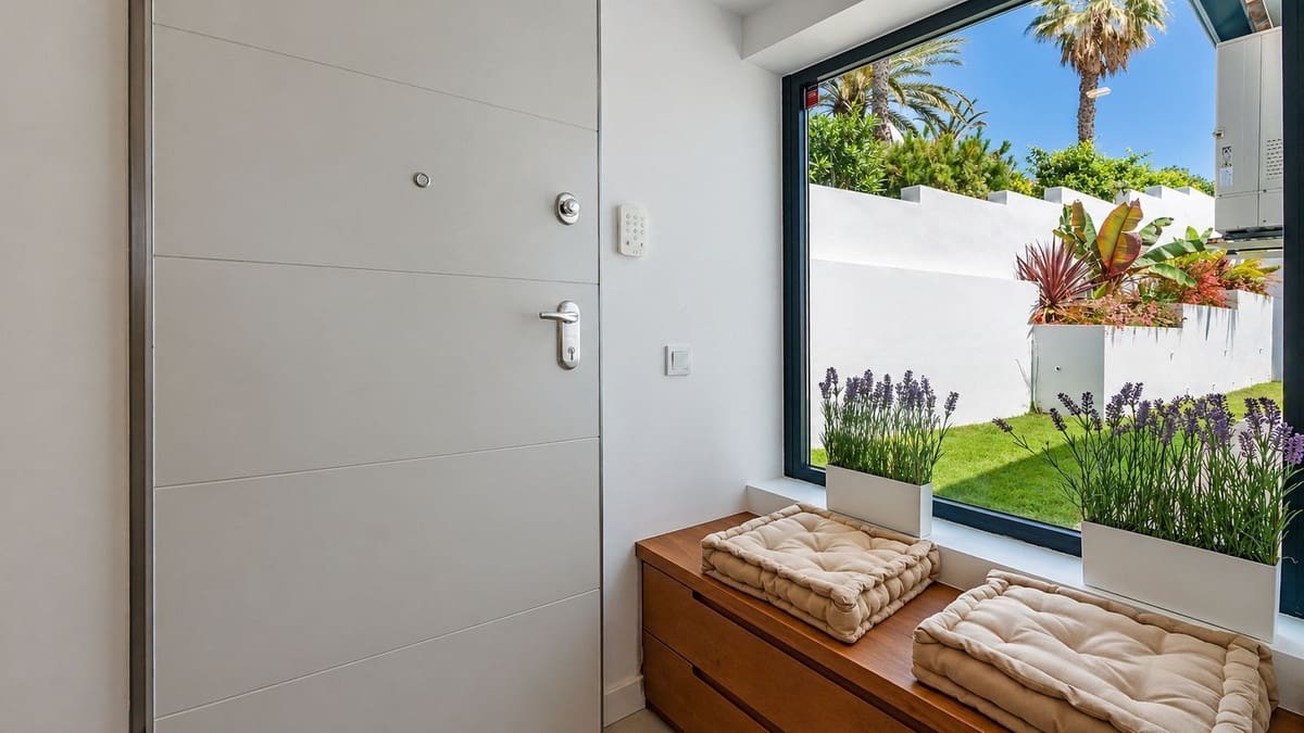 4 makuuhuone Huvila myytävänä paikassa Benalmadena mukana uima-altaan 
autotalli - 1 450 000 € (Ref: 9805613)