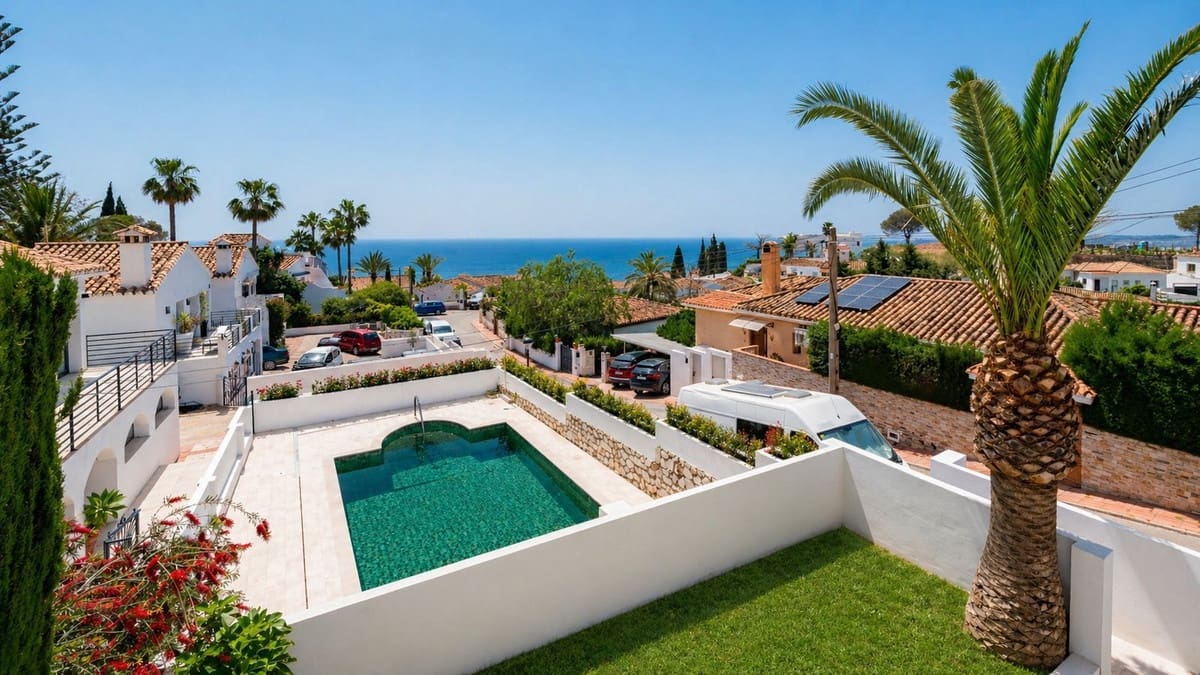 4 makuuhuone Huvila myytävänä paikassa Benalmadena mukana uima-altaan 
autotalli - 1 450 000 € (Ref: 9805613)