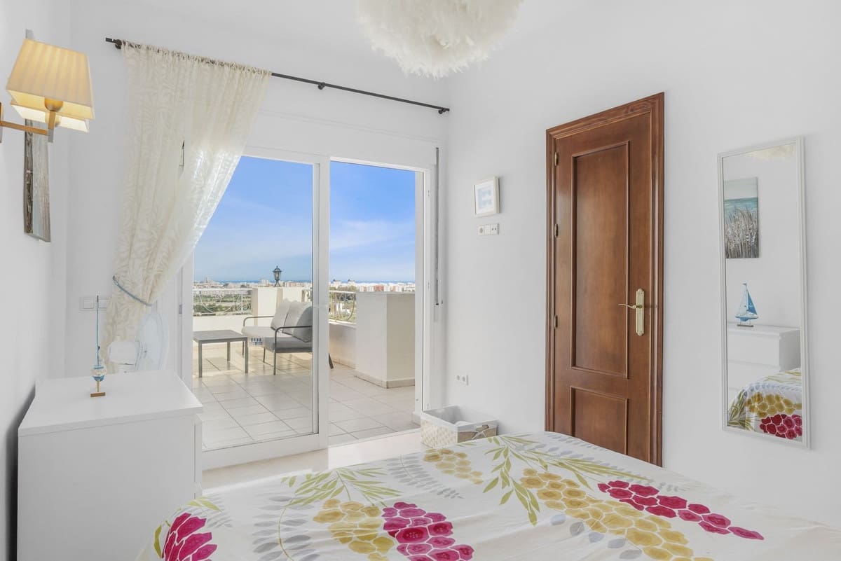 5 Zimmer Villa zu verkaufen in Mijas Costa mit Pool Garage - 995.000 € (Ref: 9809466)