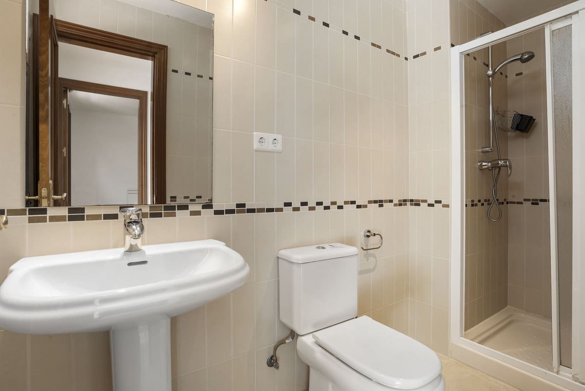 5 Zimmer Villa zu verkaufen in Mijas Costa mit Pool Garage - 995.000 € (Ref: 9809466)