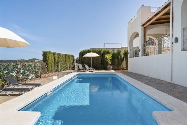 5 Zimmer Villa zu verkaufen in Mijas Costa, Mijas mit Pool Garage - 995.000 € (Ref: 9809466)