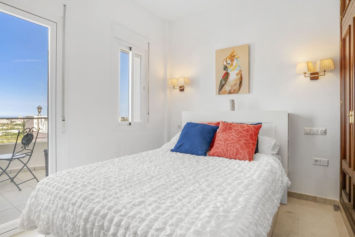 5 Zimmer Villa zu verkaufen in Mijas Costa mit Pool Garage - 995.000 € (Ref: 9809466)