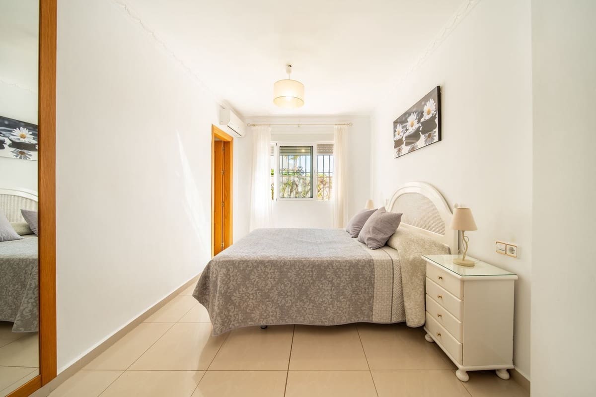 4 chambre Villa/Maison à vendre à Fuengirola avec piscine garage - 1 829 000 € (Ref: 9815160)