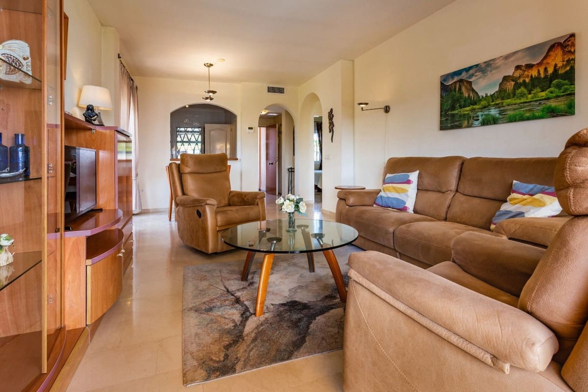Apartamento de 2 habitaciones en Mijas Costa en venta con piscina garaje - 399.000 € (Ref: 9815161)