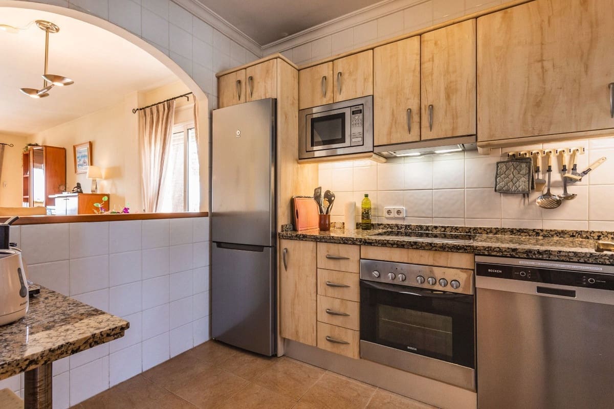 Apartamento de 2 habitaciones en Mijas Costa en venta con piscina garaje - 399.000 € (Ref: 9815161)