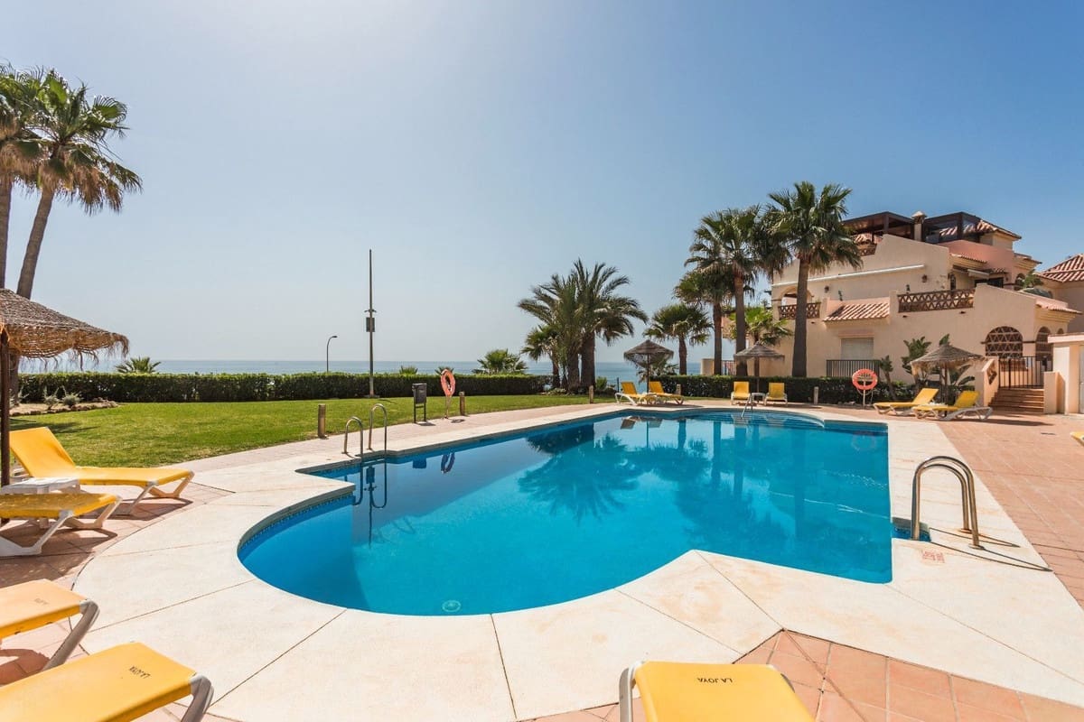 Apartamento de 2 habitaciones en Mijas Costa en venta con piscina garaje - 399.000 € (Ref: 9815161)