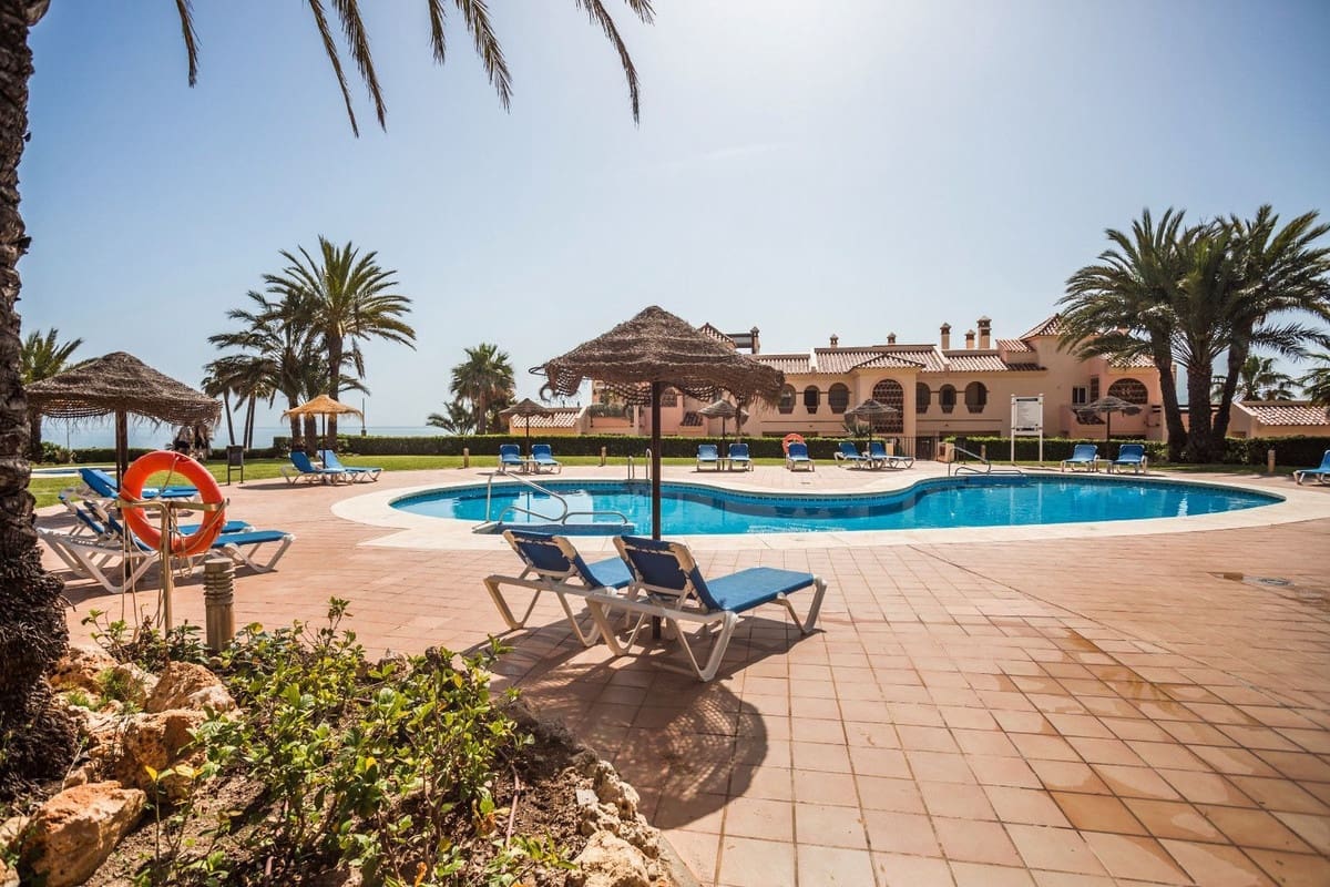 Apartamento de 2 habitaciones en Mijas Costa en venta con piscina garaje - 399.000 € (Ref: 9815161)