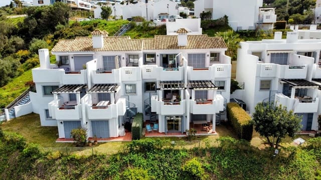 3 quarto Casa em Banda para venda em Cabopino, Marbella com piscina - 550 000 € (Ref: 9816299)