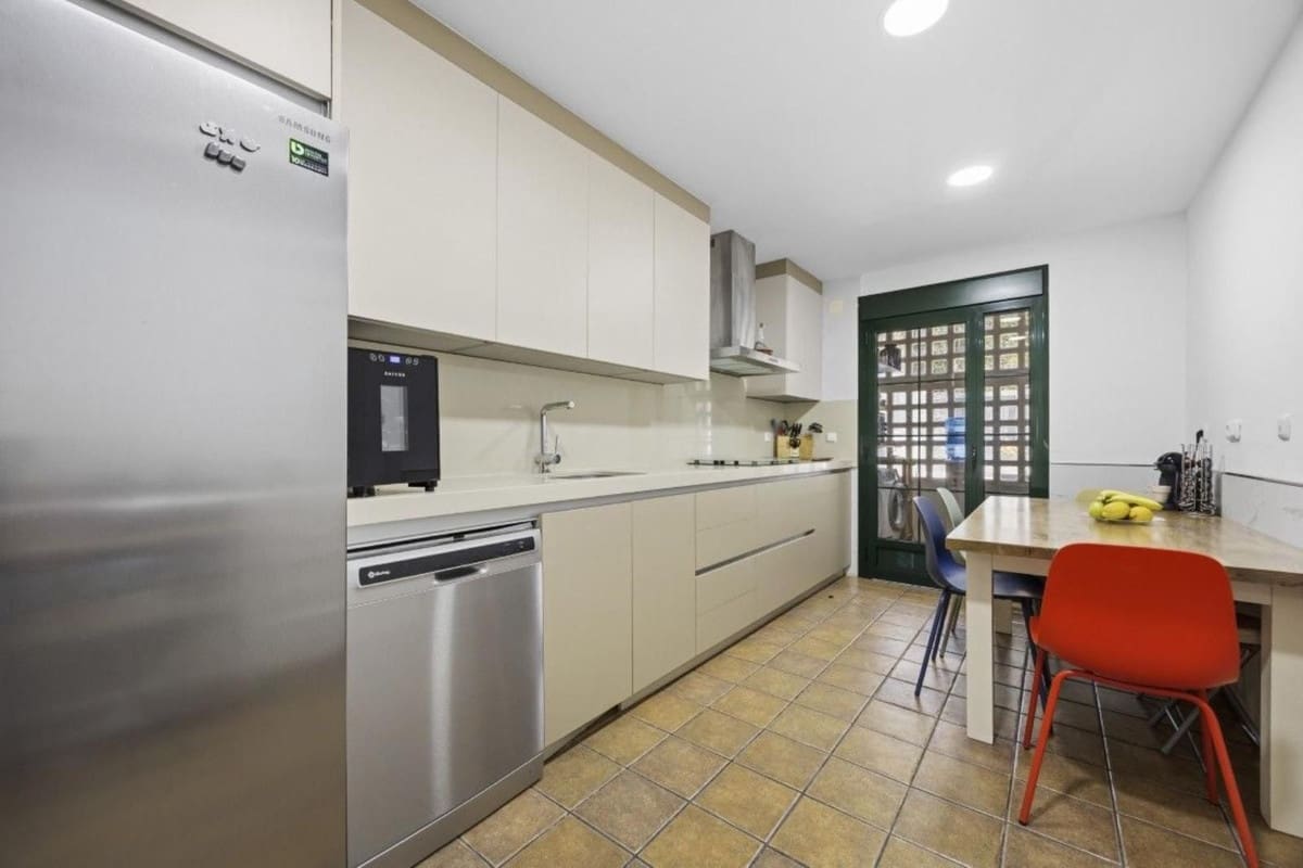 3 quarto Casa em Banda para venda em Golden Mile com piscina garagem - 849 000 € (Ref: 9816450)