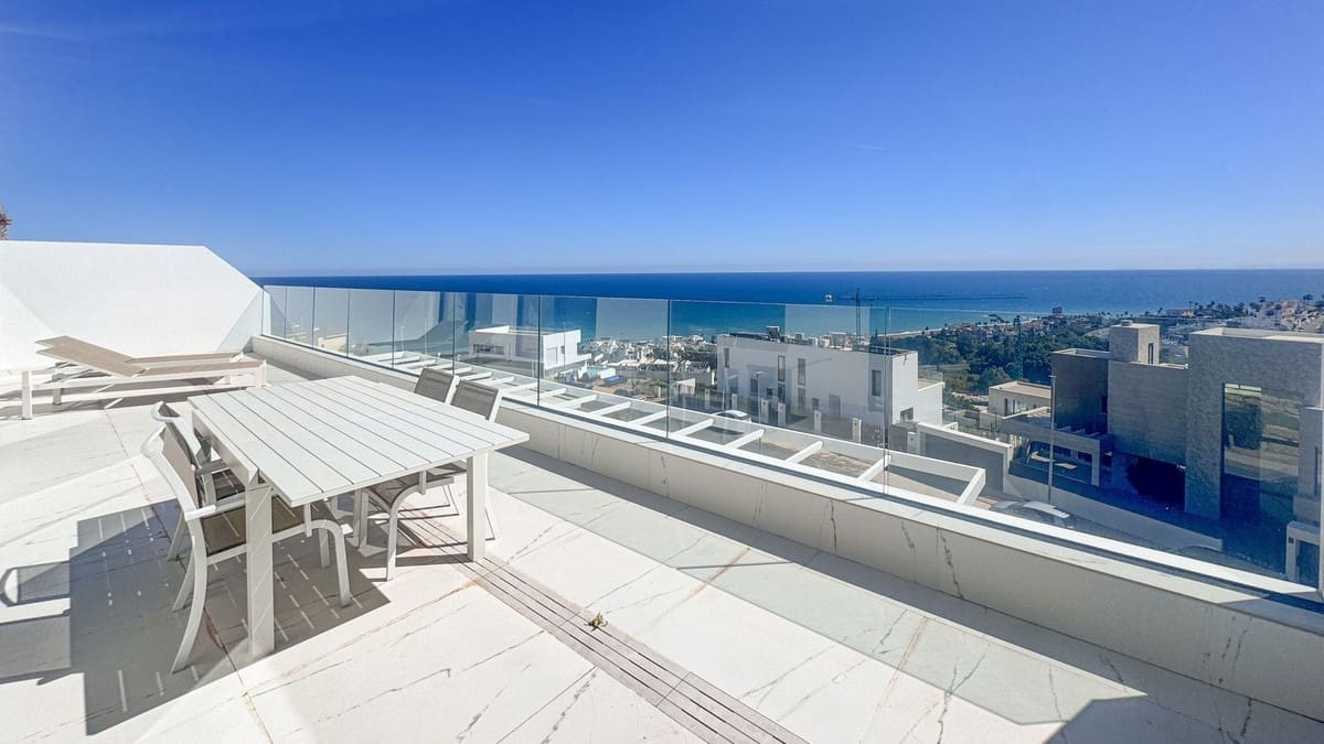 2 bedroom Penthouse for sale in Bahia de Casares with pool garage - € 785,000 (Ref: 9816549)