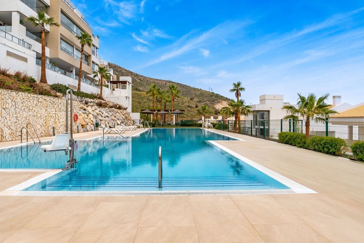 3 quarto Apartamento para venda em Benalmadena com piscina garagem - 630 000 € (Ref: 9820645)
