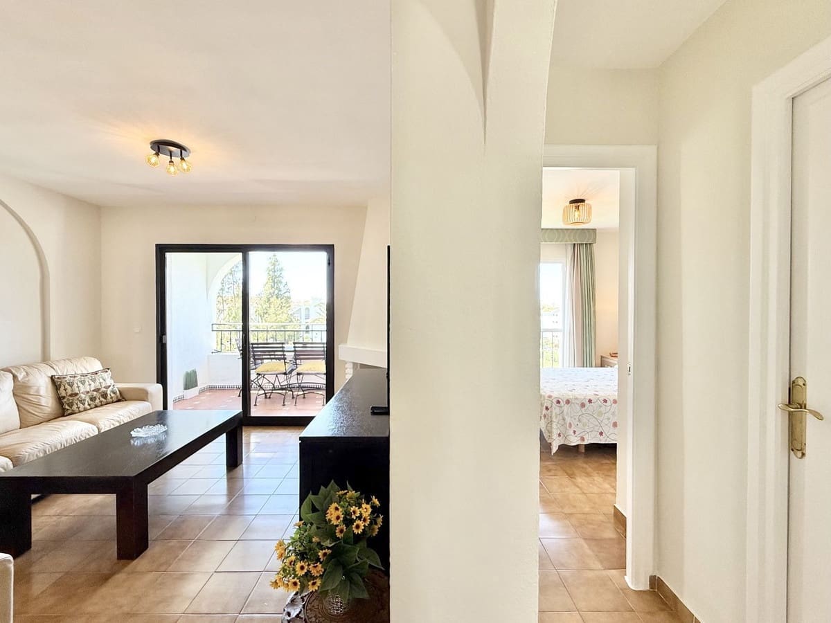 2 sovrum Lägenhet till salu i Riviera del Sol med pool garage - 359 000 € (Ref: 9821711)