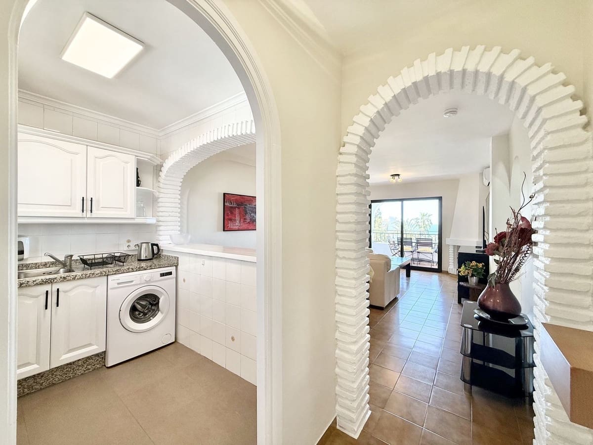 2 sovrum Lägenhet till salu i Riviera del Sol med pool garage - 359 000 € (Ref: 9821711)