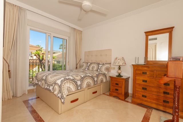 Casa de 4 habitaciones en Riviera del Sol, Mijas en venta con piscina garaje - 549.000 € (Ref: 9830402)