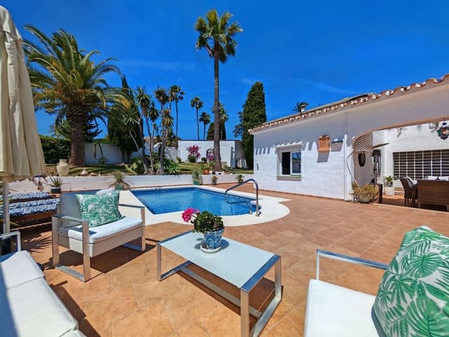 3 Zimmer Villa zu verkaufen in Calahonda, Mijas mit Pool Garage - 1.155.000 € (Ref: 9830403)