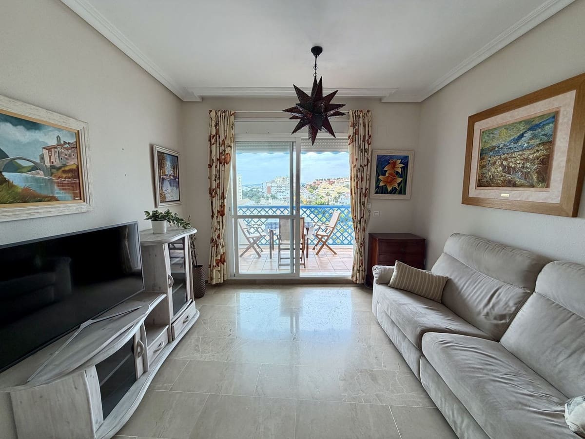 3 soverom Leilighet til salgs i Estepona med svømmebasseng garasje - € 460 000 (Ref: 9832354)