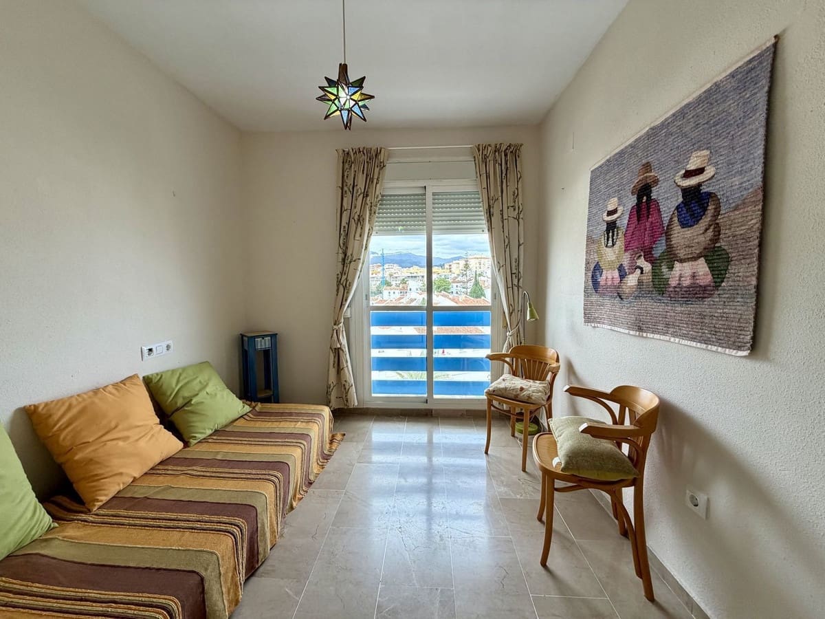 3 soverom Leilighet til salgs i Estepona med svømmebasseng garasje - € 460 000 (Ref: 9832354)