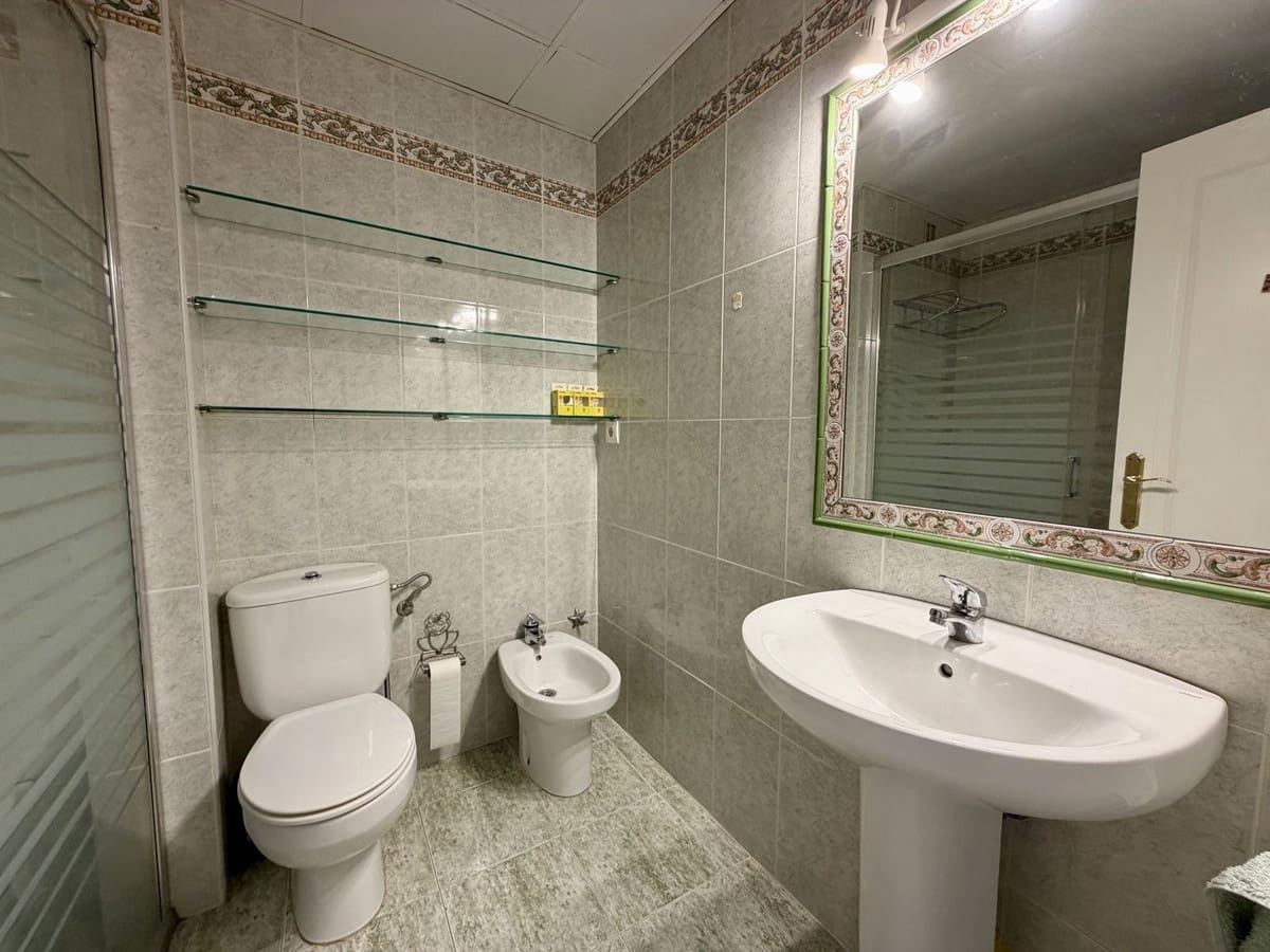3 soverom Leilighet til salgs i Estepona med svømmebasseng garasje - € 460 000 (Ref: 9832354)