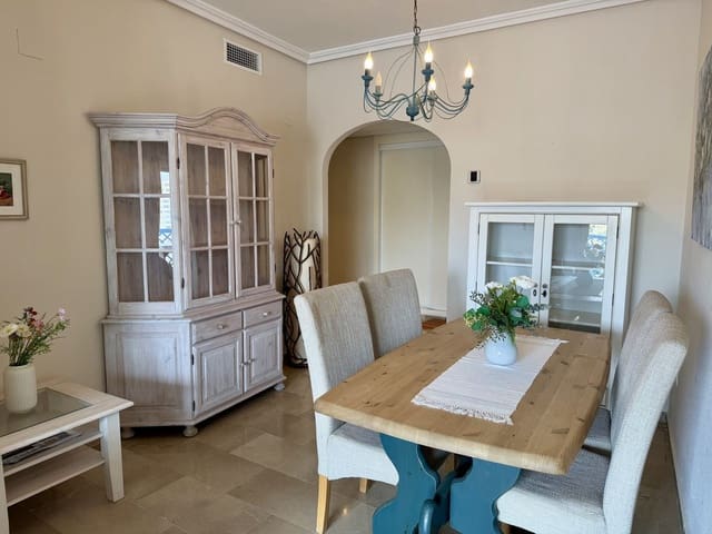 3 soverom Leilighet til salgs i Estepona med svømmebasseng garasje - € 460 000 (Ref: 9832354)