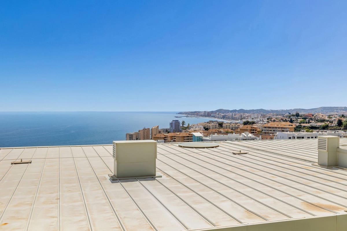 3 soveværelse Lejlighed til salg i Fuengirola med swimmingpool garage - € 825.000 (Ref: 9841083)