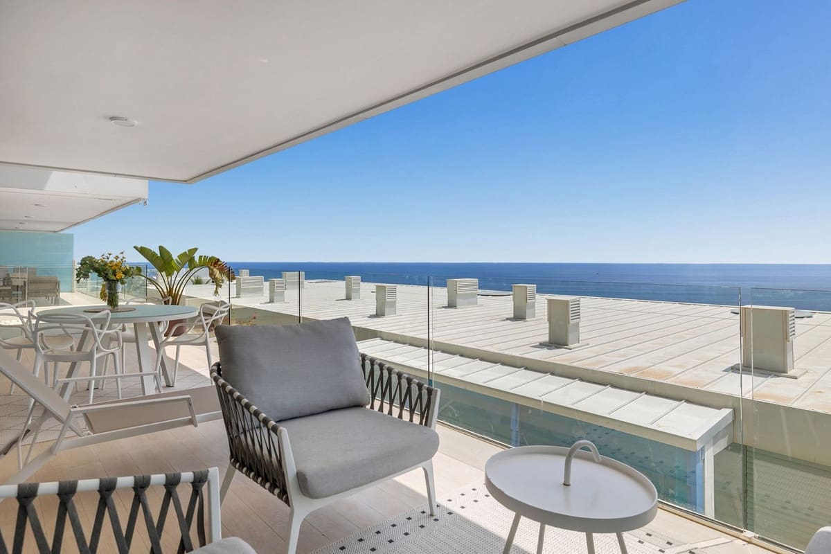 3 soveværelse Lejlighed til salg i Fuengirola med swimmingpool garage - € 825.000 (Ref: 9841083)