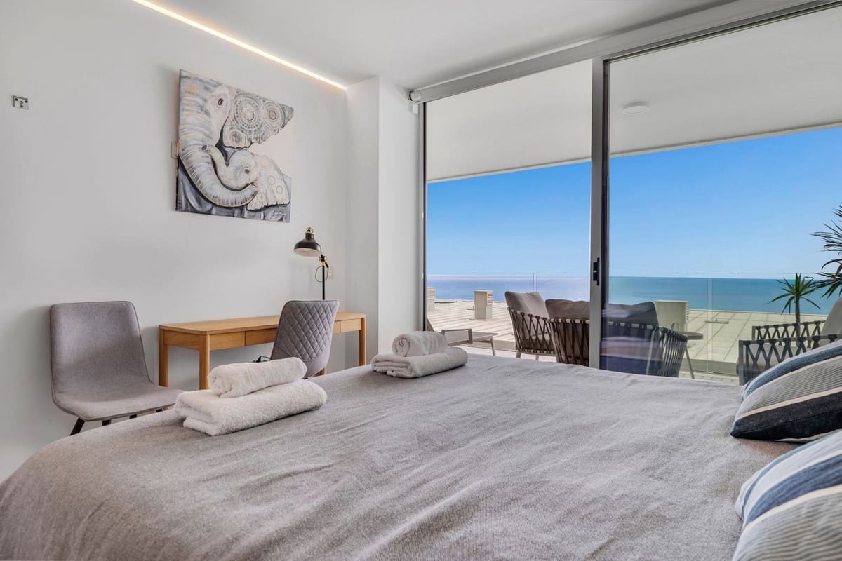 3 soveværelse Lejlighed til salg i Fuengirola med swimmingpool garage - € 825.000 (Ref: 9841083)