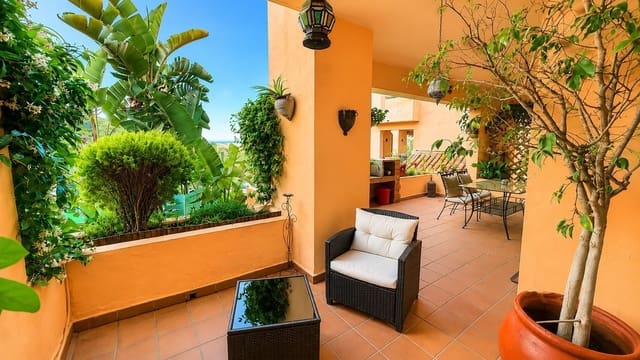 2 soveværelse Lejlighed til salg i La Duquesa / Puerto de la Duquesa, Manilva med swimmingpool garage - € 265.000 (Ref: 9841775)