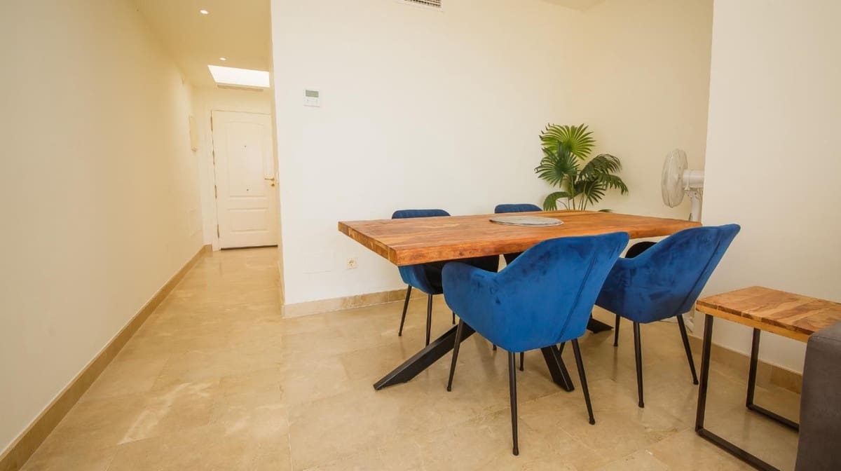 2 bedroom Penthouse for sale in La Duquesa / Puerto de la Duquesa with pool garage - € 275,000 (Ref: 9848381)