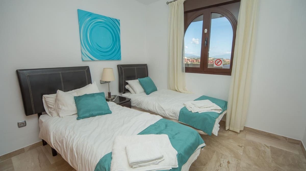 2 chambre Appartement à vendre à Bahia de Casares avec piscine garage - 295 000 € (Ref: 9862382)