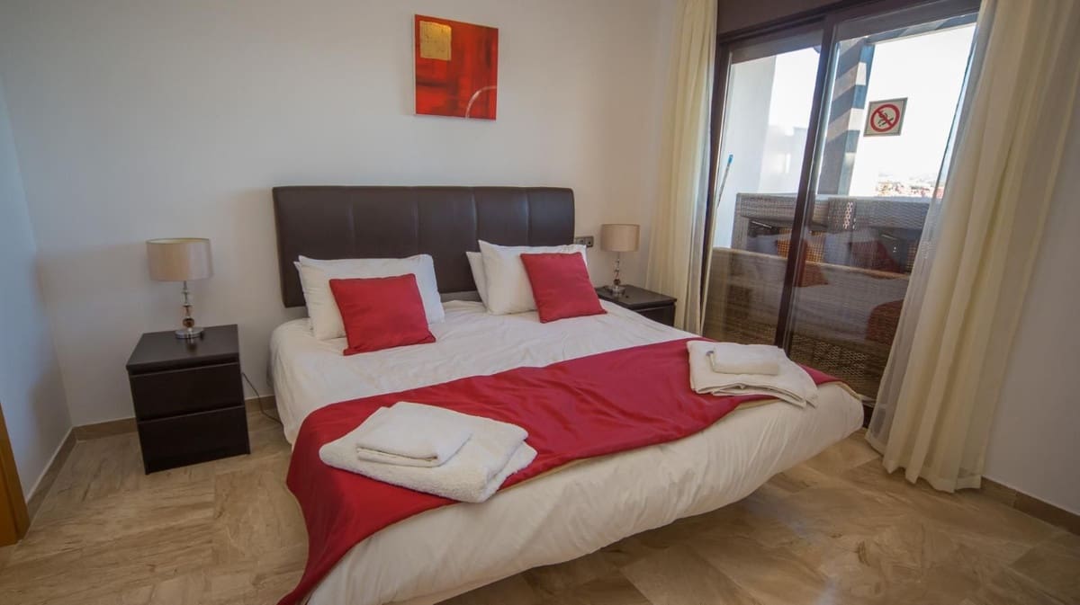 2 chambre Appartement à vendre à Bahia de Casares avec piscine garage - 295 000 € (Ref: 9862382)