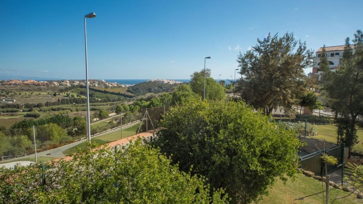 2 chambre Appartement à vendre à Bahia de Casares avec piscine garage - 295 000 € (Ref: 9862382)