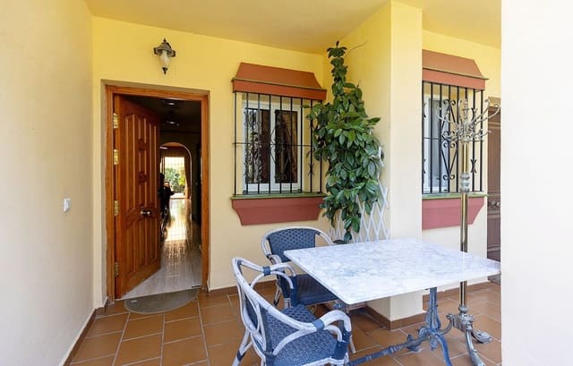 2 Zimmer Haus zu verkaufen in Torrequebrada, Benalmádena mit Pool Garage - 435.000 € (Ref: 9863879)