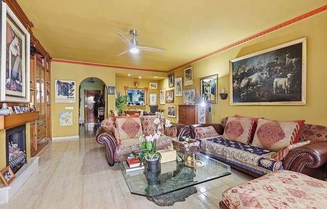 2 Zimmer Haus zu verkaufen in Torrequebrada, Benalmádena mit Pool Garage - 435.000 € (Ref: 9863879)