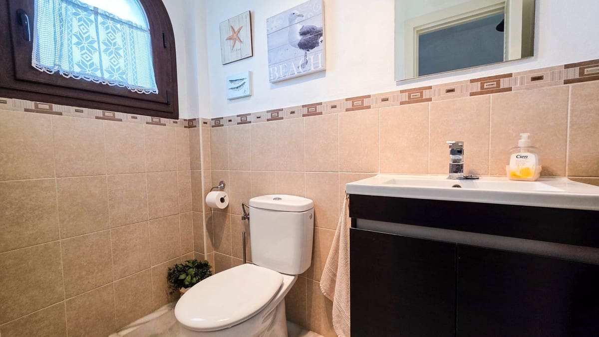 3 sovrum Hus till salu i La Duquesa / Puerto de la Duquesa med pool - 485 000 € (Ref: 9865574)