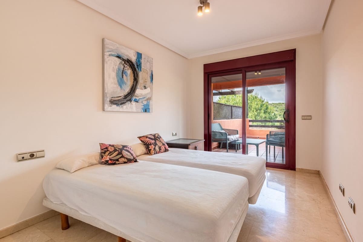 3 soveværelse Lejlighed til salg i Bahia de Casares med swimmingpool garage - € 539.000 (Ref: 9865576)
