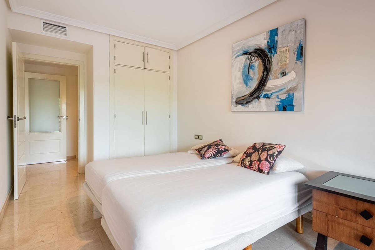 3 soveværelse Lejlighed til salg i Bahia de Casares med swimmingpool garage - € 539.000 (Ref: 9865576)