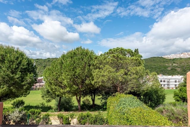 3 soveværelse Lejlighed til salg i Bahia de Casares, Casares med swimmingpool garage - € 539.000 (Ref: 9865576)