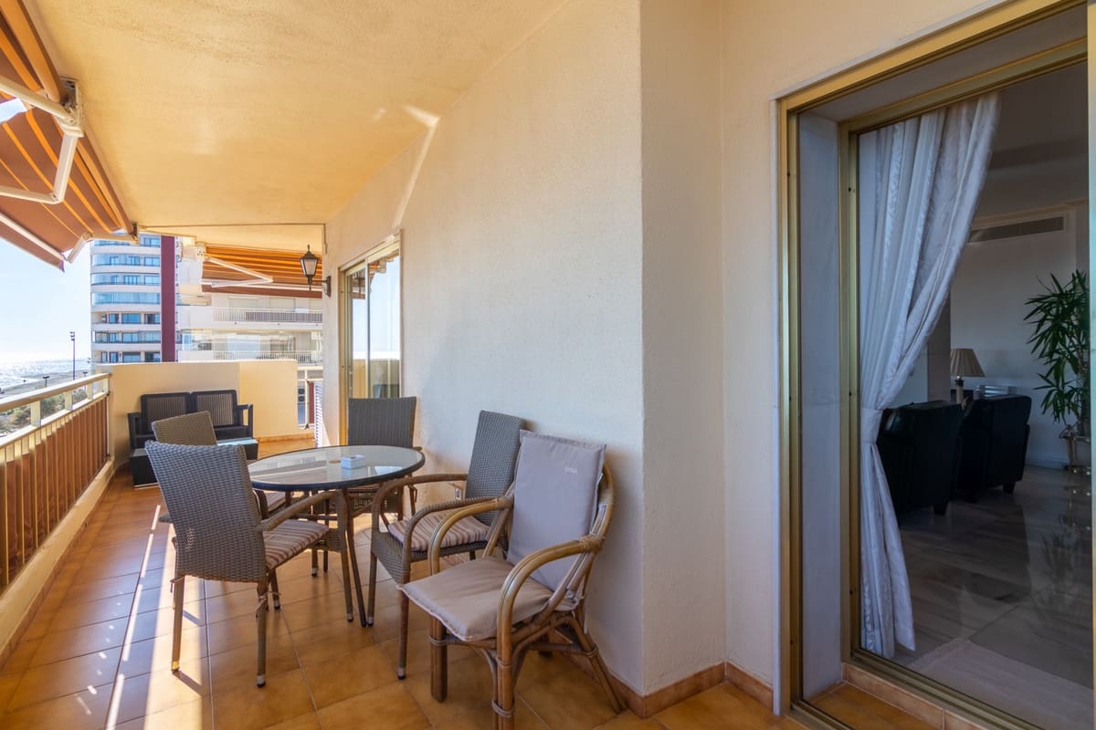 4 bedroom Apartment for sale in Fuengirola with garage - € 1,630,000 (Ref: 9865966)