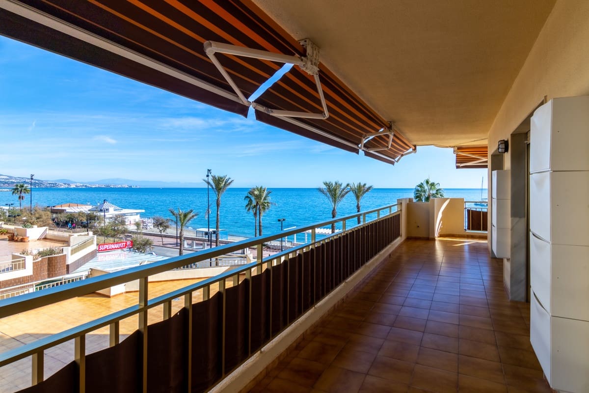 4 bedroom Apartment for sale in Fuengirola with garage - € 1,630,000 (Ref: 9865966)