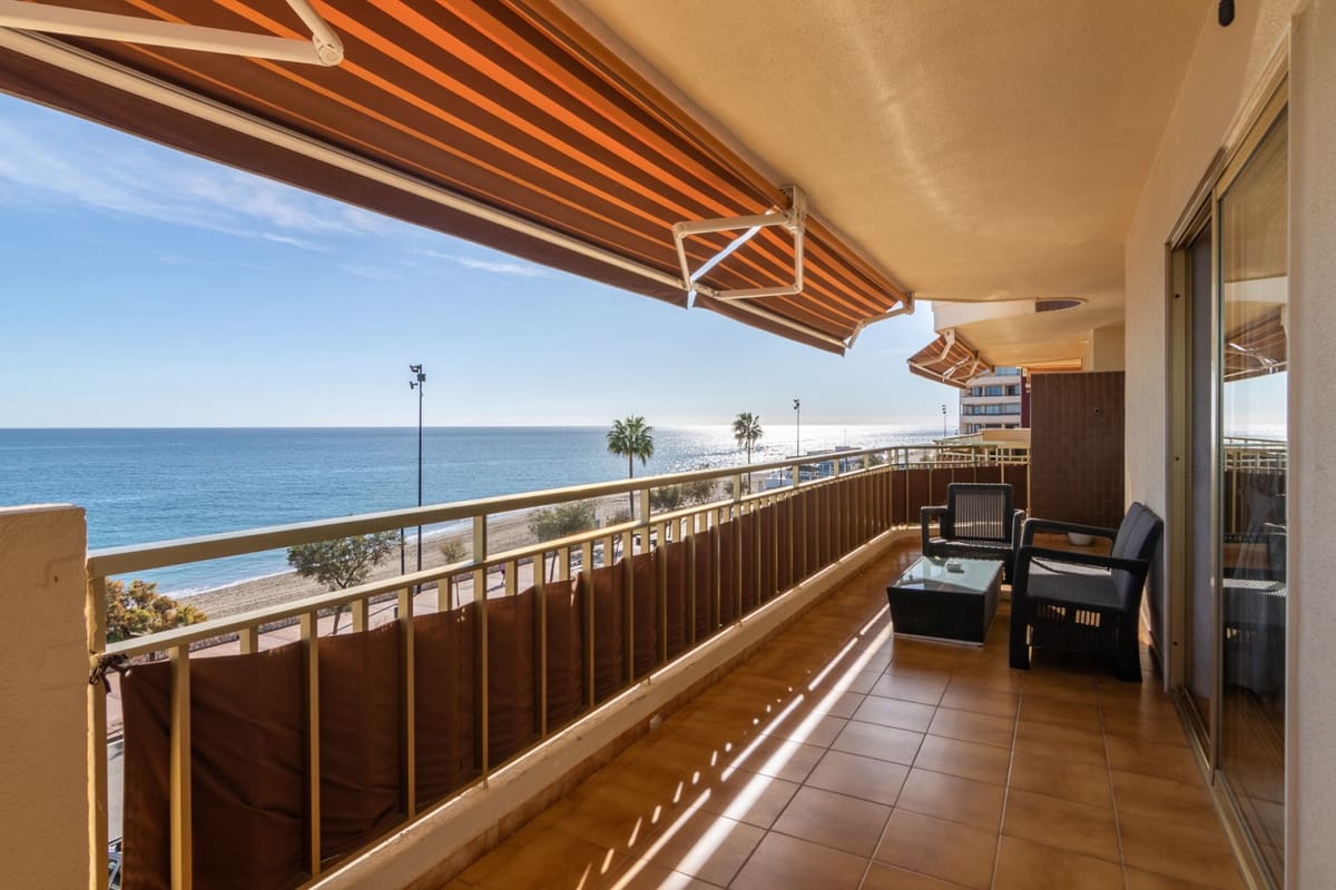 4 bedroom Apartment for sale in Fuengirola with garage - € 1,630,000 (Ref: 9865966)
