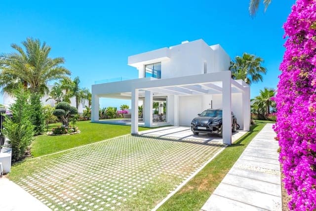 5 soverom Villa til salgs i Río Real, Marbella med svømmebasseng garasje - € 2 850 000 (Ref: 9865967)