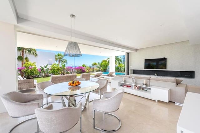 5 soverom Villa til salgs i Río Real, Marbella med svømmebasseng garasje - € 2 850 000 (Ref: 9865967)