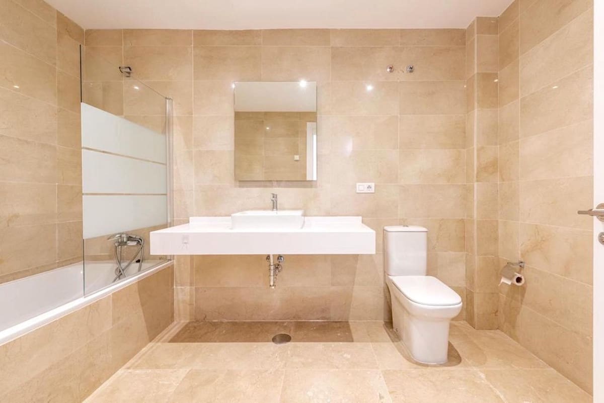 5 bedroom Villa for sale in Rio Real with pool garage - € 2,850,000 (Ref: 9865967)