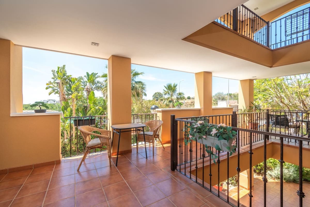 2 chambre Appartement à vendre à La Cala de Mijas avec piscine garage - 360 000 € (Ref: 9872187)