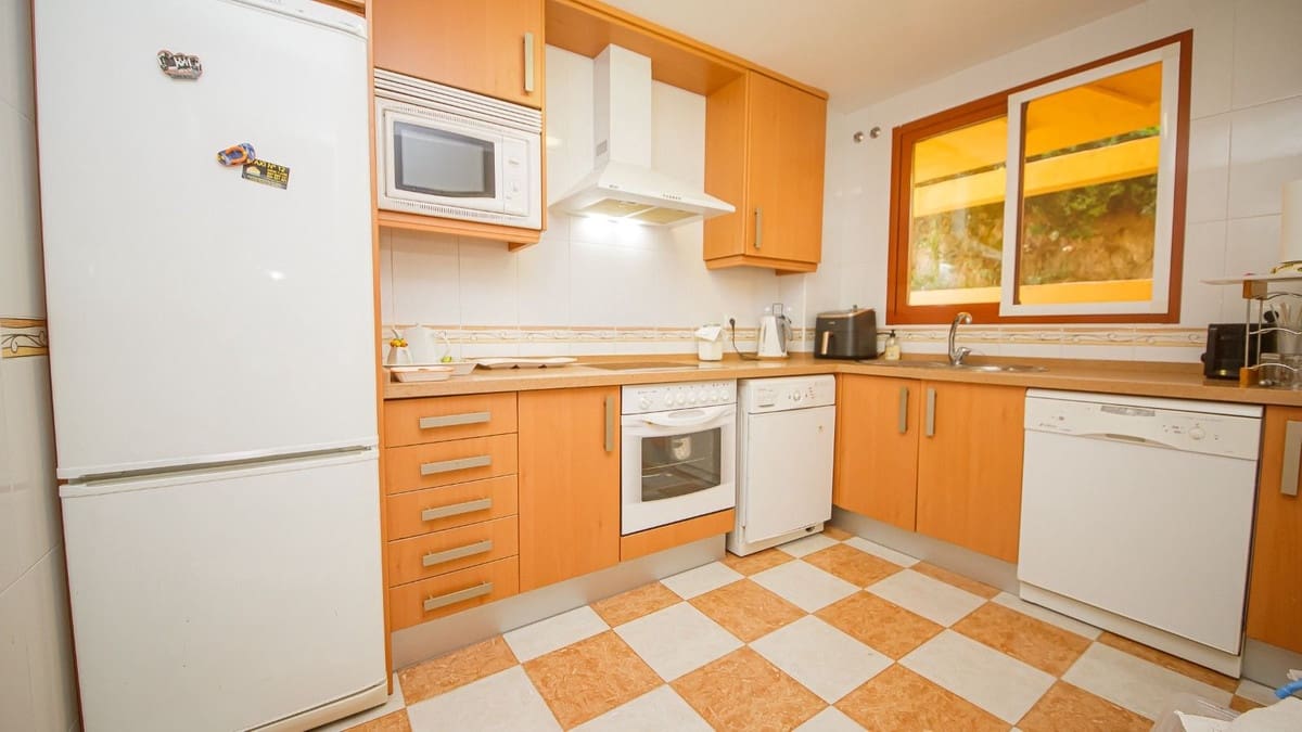 2 camera da letto Appartamento in vendita in La Duquesa / Puerto de la Duquesa con piscina garage - 279.000 € (Rif: 9872566)